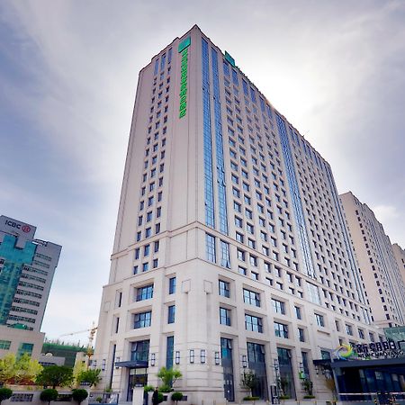 Holiday Inn & Suites Langfang New Chaoyang, An Ihg Hotel Exterior photo